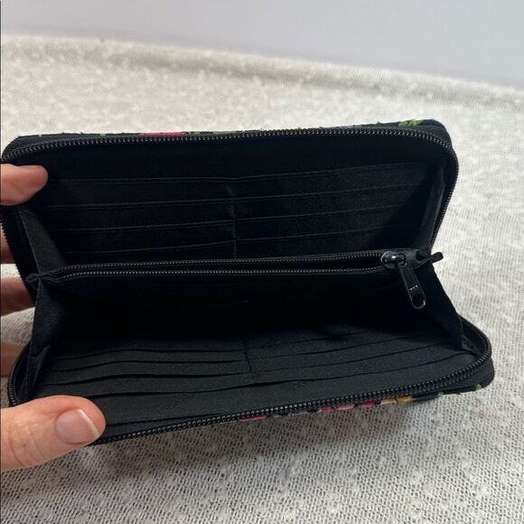 Vera Bradley Wildflower Garden Continental Zip Around Wallet - Picture 3 of 6